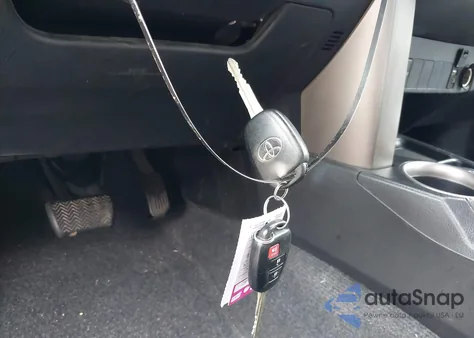 2015 Toyota Rav4 Le из США, поврежденный, VIN 2T3BFREV2FW266401